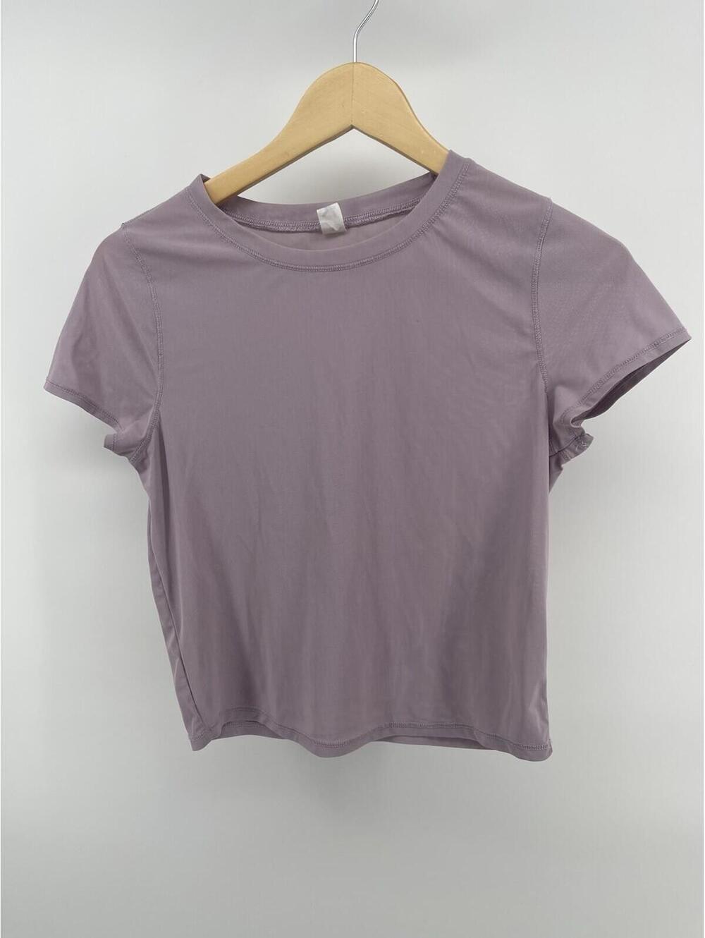 Women’s Athletic T-Shirt‎ Size Small Purple Short Sleeve Activewear